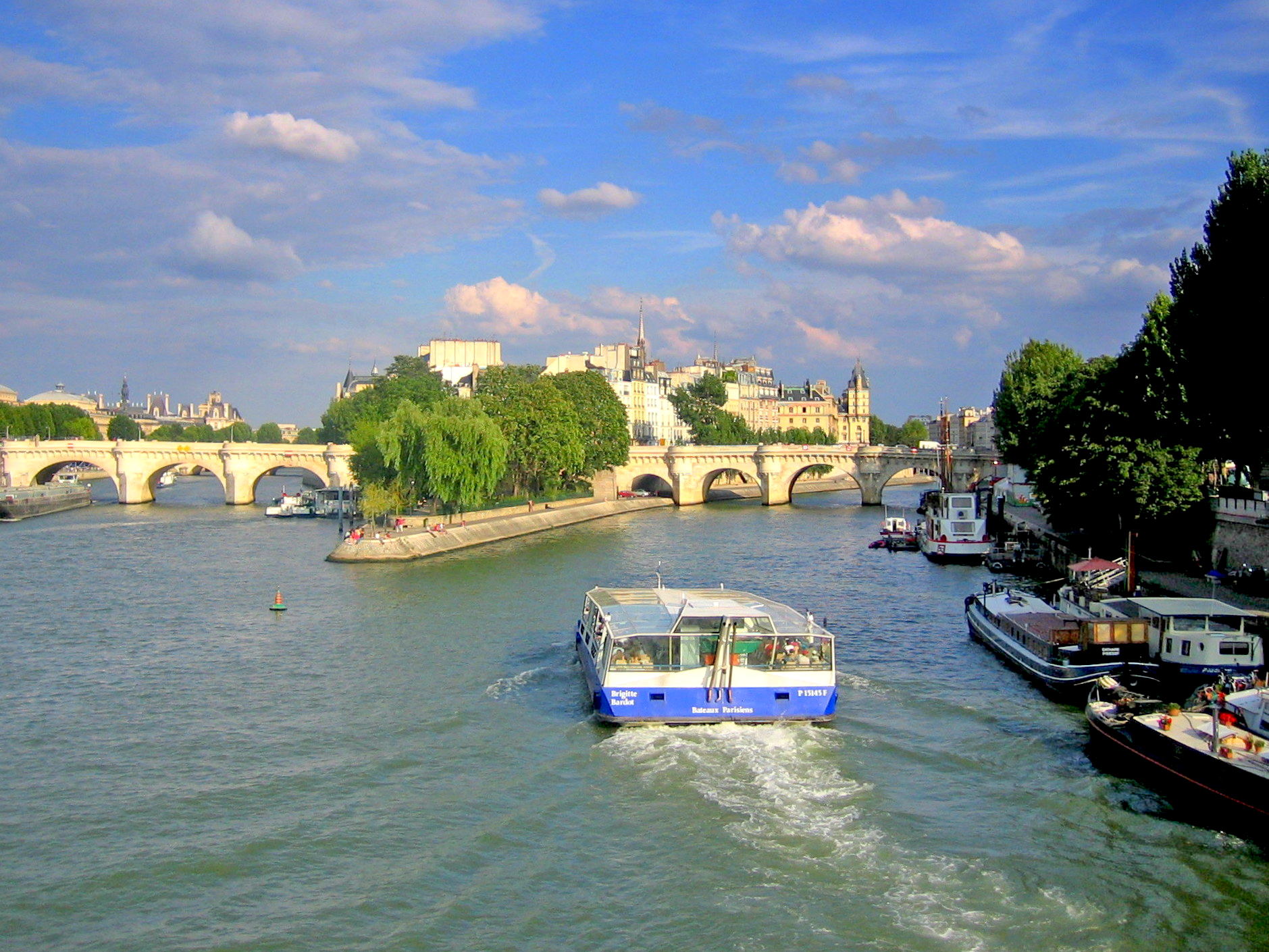 Seine Paris © French Moments