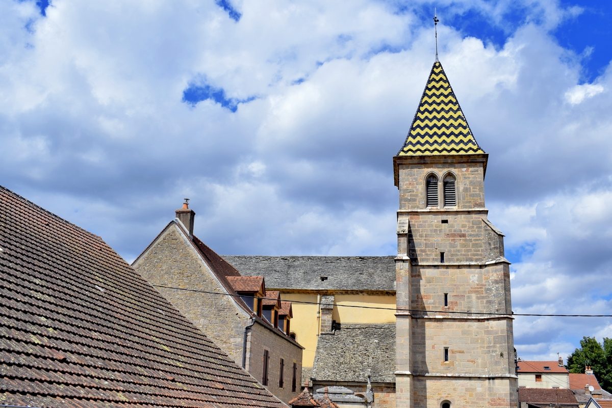 Saint-Martin Church in Fixin © French Moments